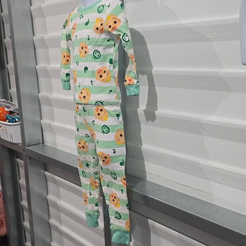 Cocomelon Green and Orange‎ Pajama Set Size 3T